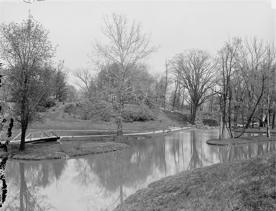 View in Franklin Park, Columbus, Ohio, 1904.