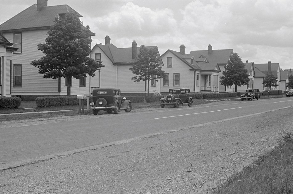 Residential area for workers at Hartman Farms, near Columbus, Ohio, 1938.