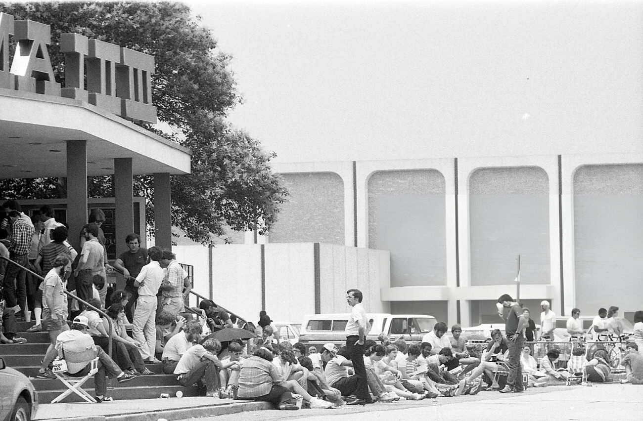 Life in Houston during the 1980s from Street Scenes to Skyline Changes in Vivid Photos
