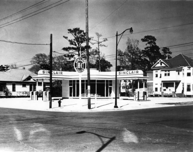 Sinclair station, 1960s.