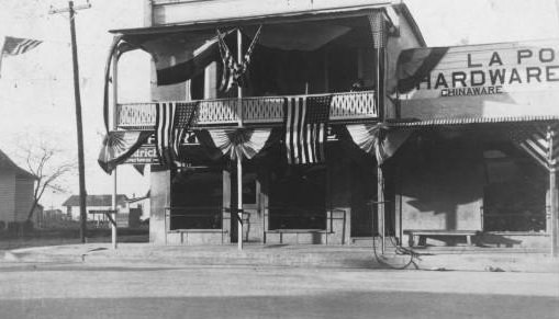 La Porte Hardware building, 1927.