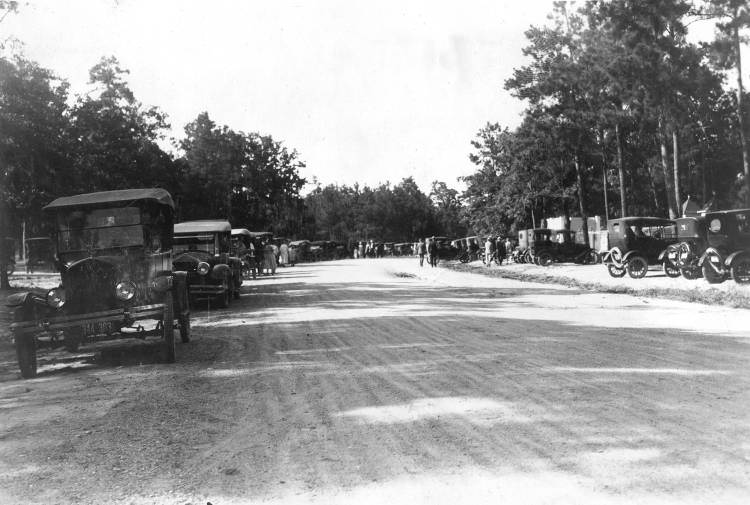 Parked cars at Houston Zoo, 1920s