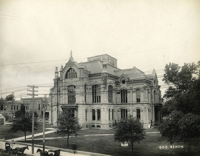 Rebuilt Harris County Courthouse, 1910s.