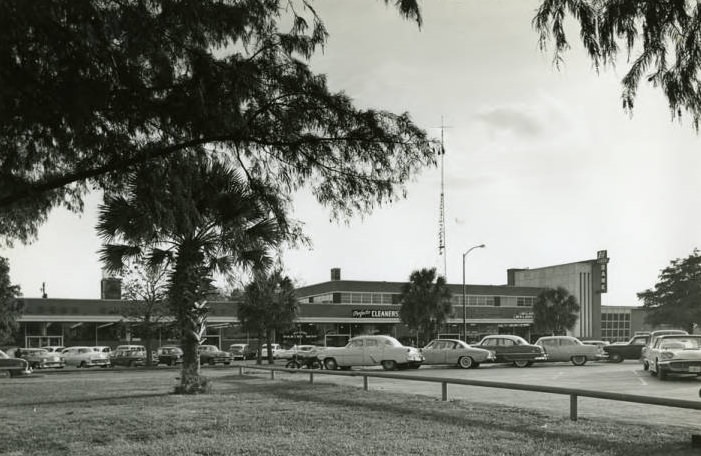 Shopping center in Bellaire, Texas, 1950s.