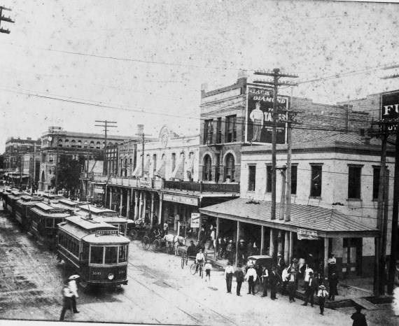 Travis Street south from Prairie Avenue, 1890s.