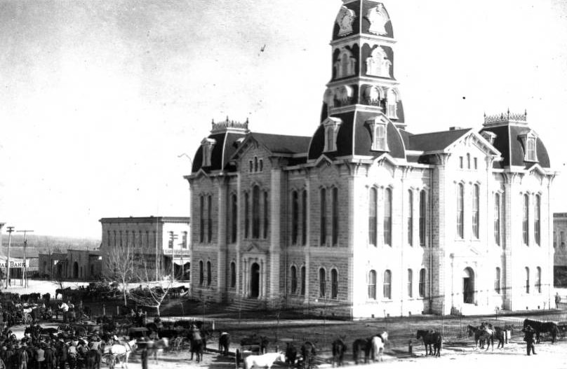 Court House in Weatherford with crowded street, 1897