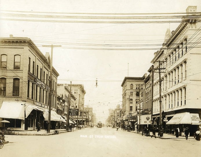 Main Street North from Capital Ave., Houston, 1910.