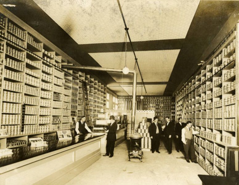 R.E. Price Company interior, 1911.