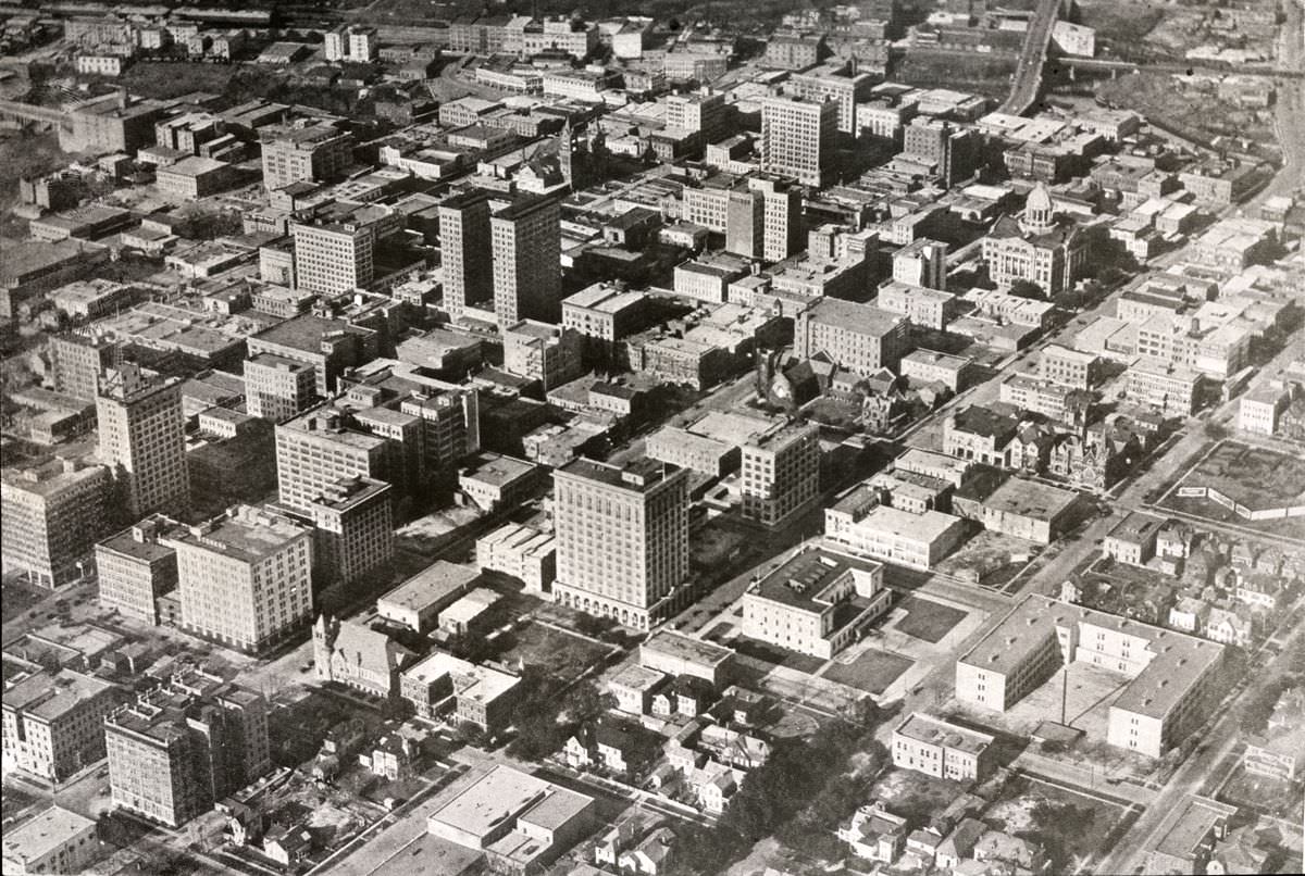 Downtown Houston aerial view from above McKinney Avenue, 1920