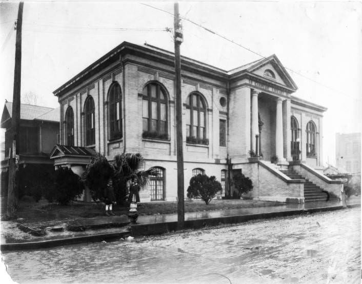 Young girls outside Colored Carnegie Library, Houston, circa 1920s.