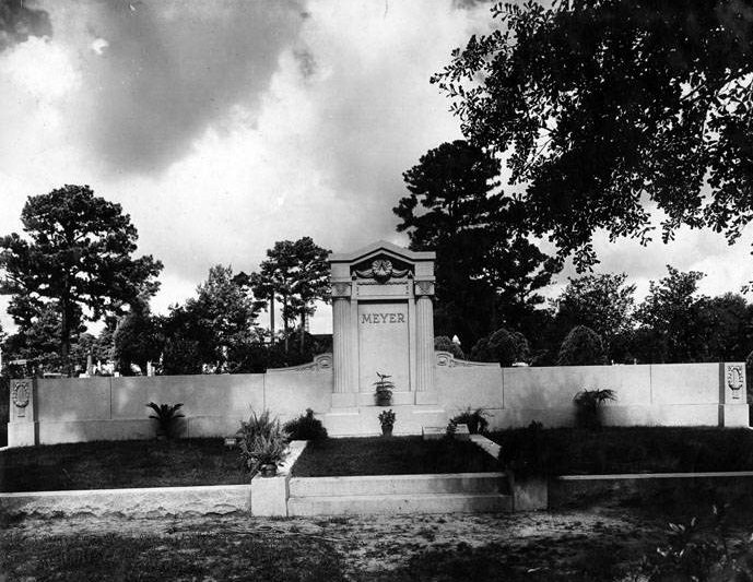 Monument at Meyer grave site, 1920s