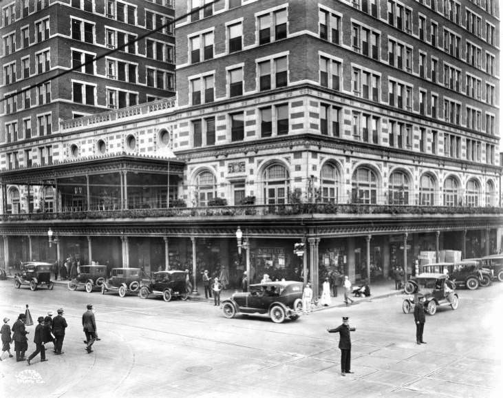 Intersection of Main and Texas Streets, Houston, 1925.
