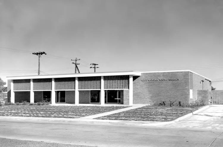 Young Neighborhood Library, 1920s