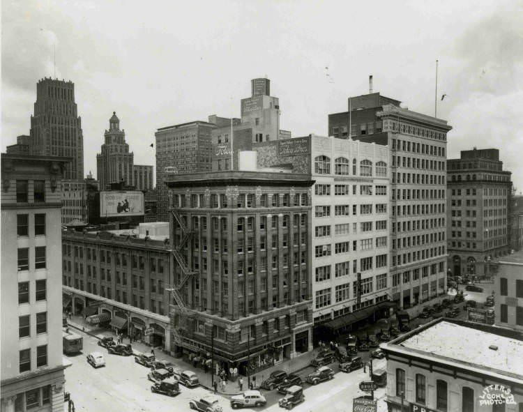 Downtown Houston scene, 1930s
