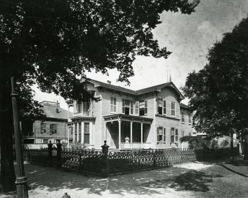 Simpson house and garden, Houston, circa 1900s.