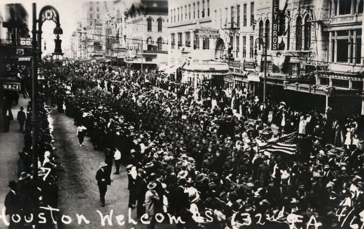 World War I homecoming parade, Houston, 1918.
