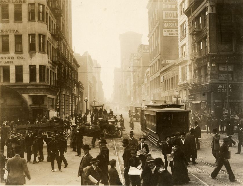 Traffic on Kearny Street, circa 1909