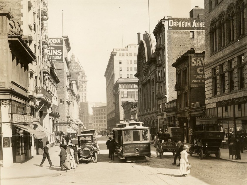 O'Farrell Street east of Powell, 1909
