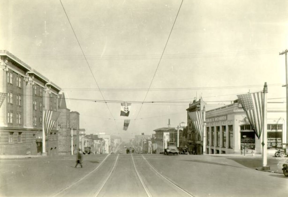 Van Ness Avenue at Pacific, 1926