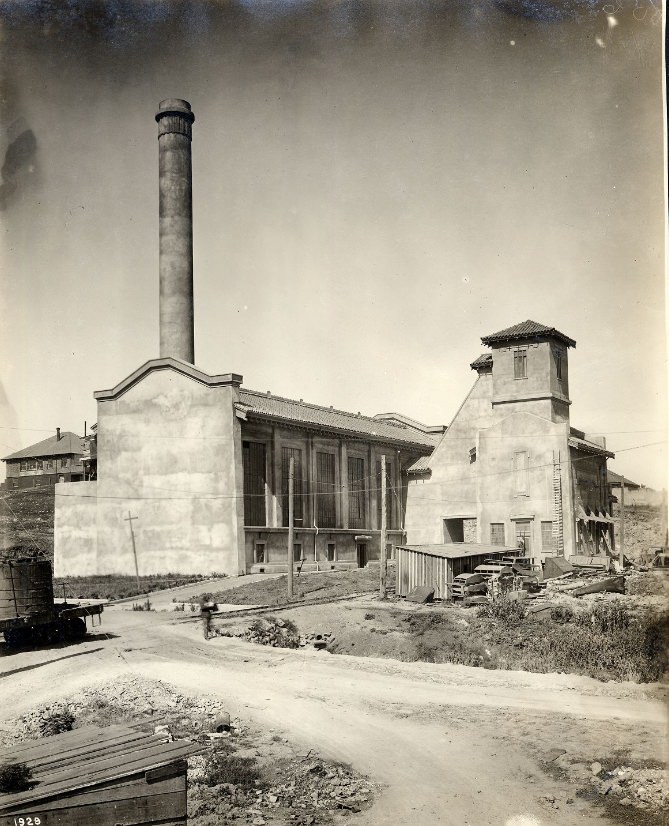 Garbage incinerator in the 1920s