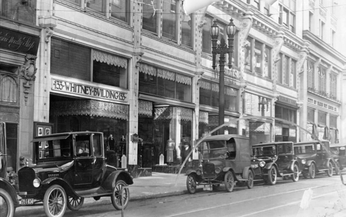 Whitney Building on Geary Street between Grant Avenue and Stockton Street, 1924