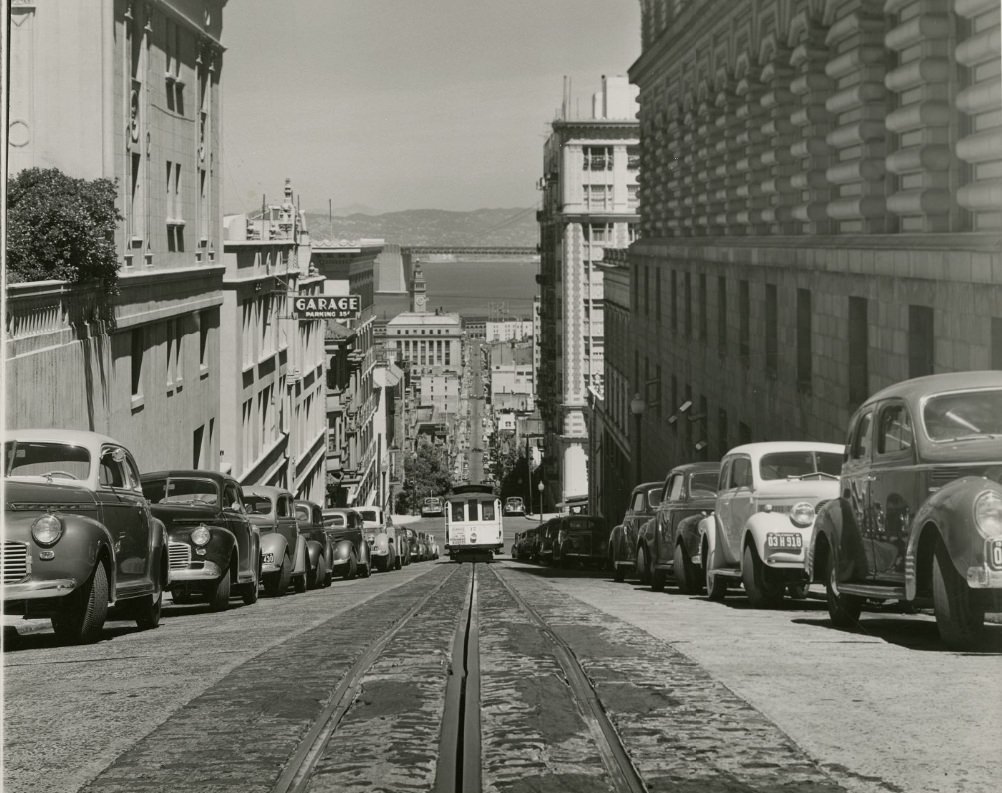 Sacramento Street overlooking the bay in the 1940s
