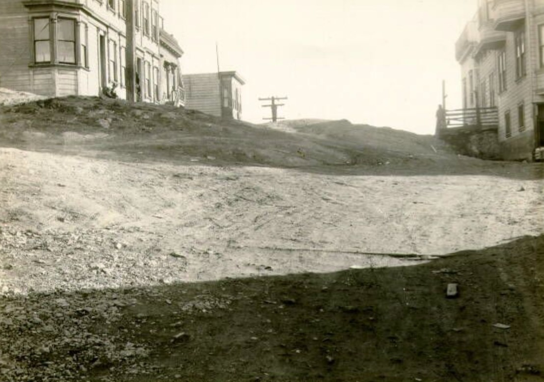 Montgomery and Union Street crossing, 1927