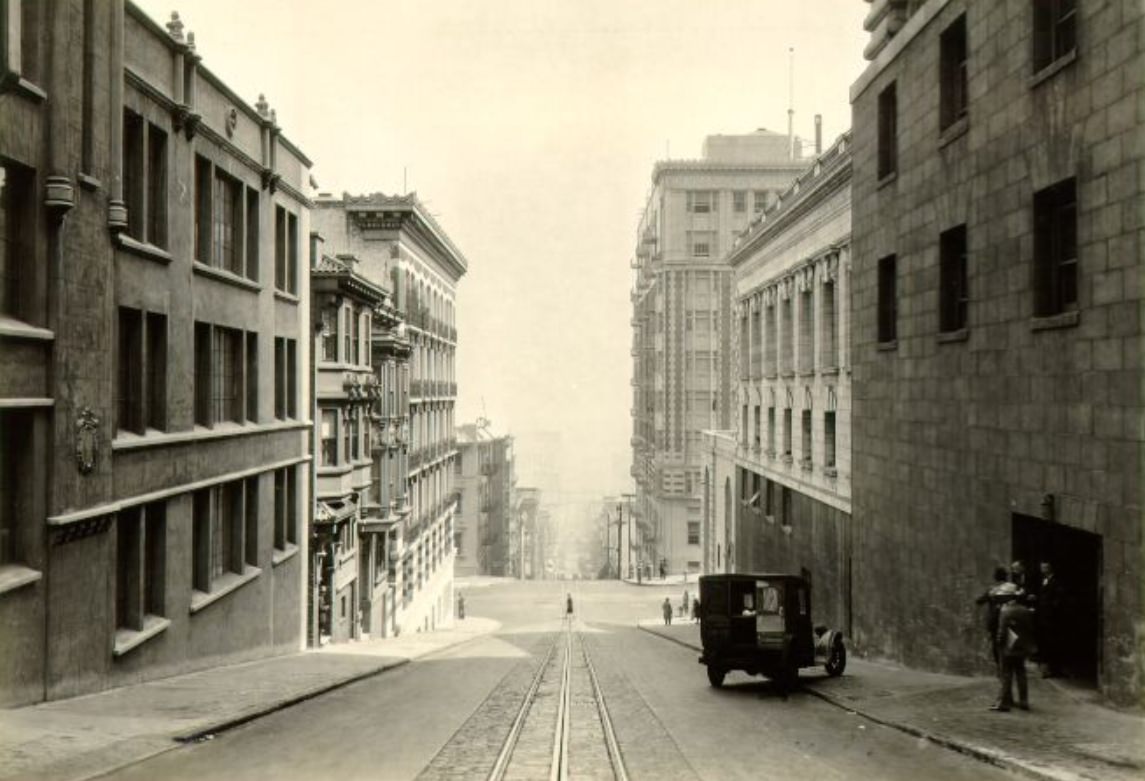 Sacramento between Mason and Powell Streets, 1928