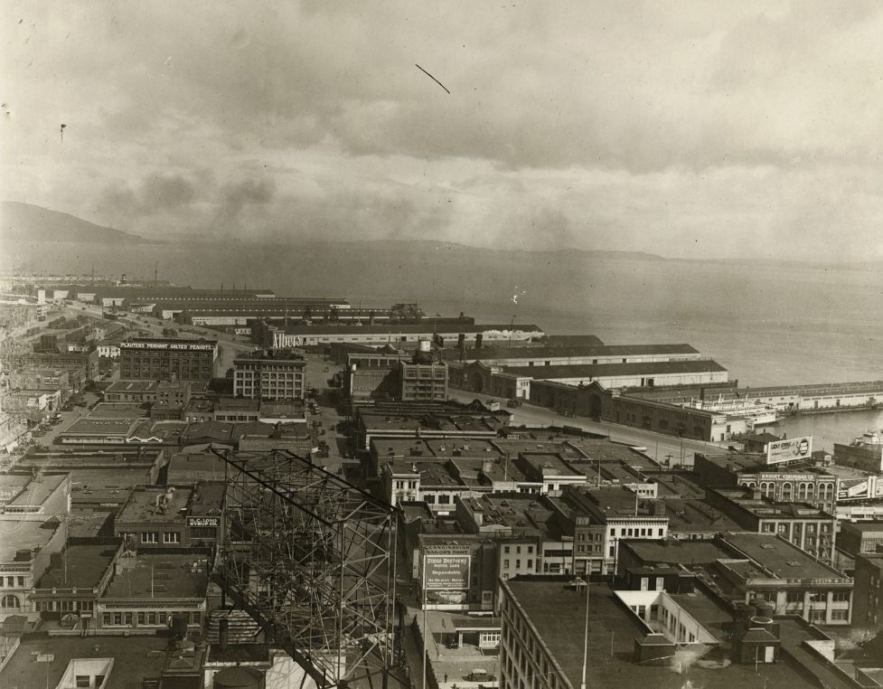 Looking north from Sacramento and Drumm Streets, circa 1924