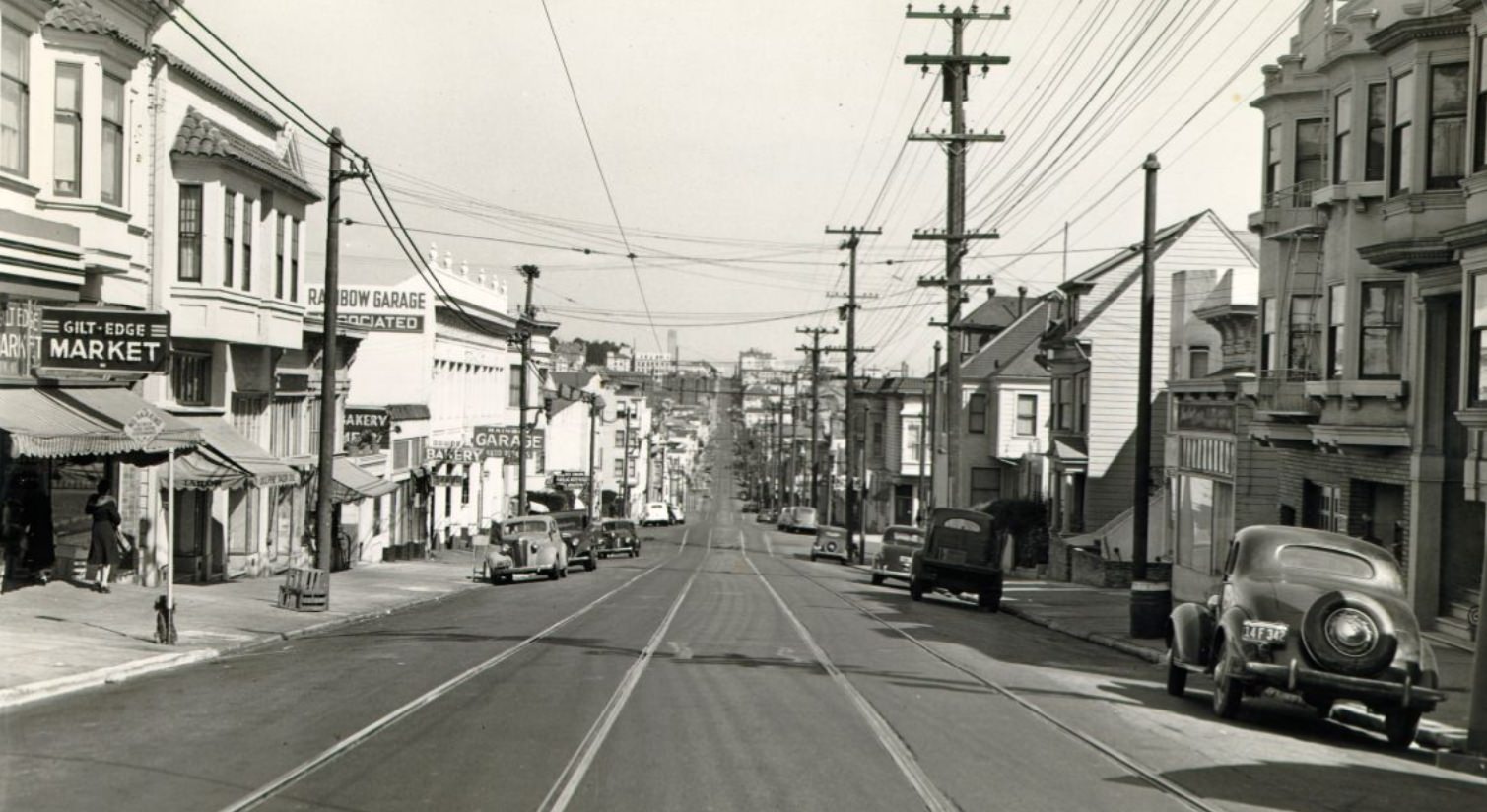Sacramento Street looking downtown from Presidio Avenue, 1944