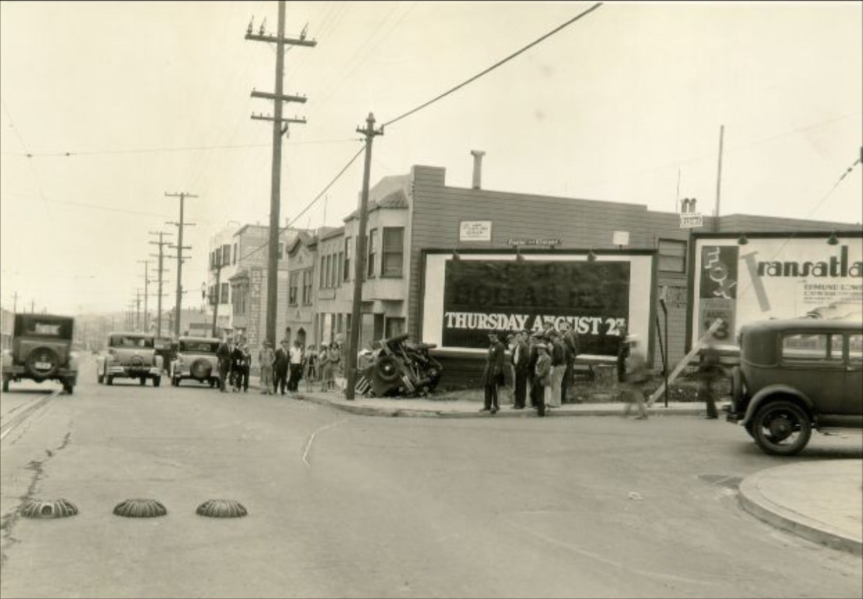 Scene of car accident on Mission Street at Guttenberg, 1931
