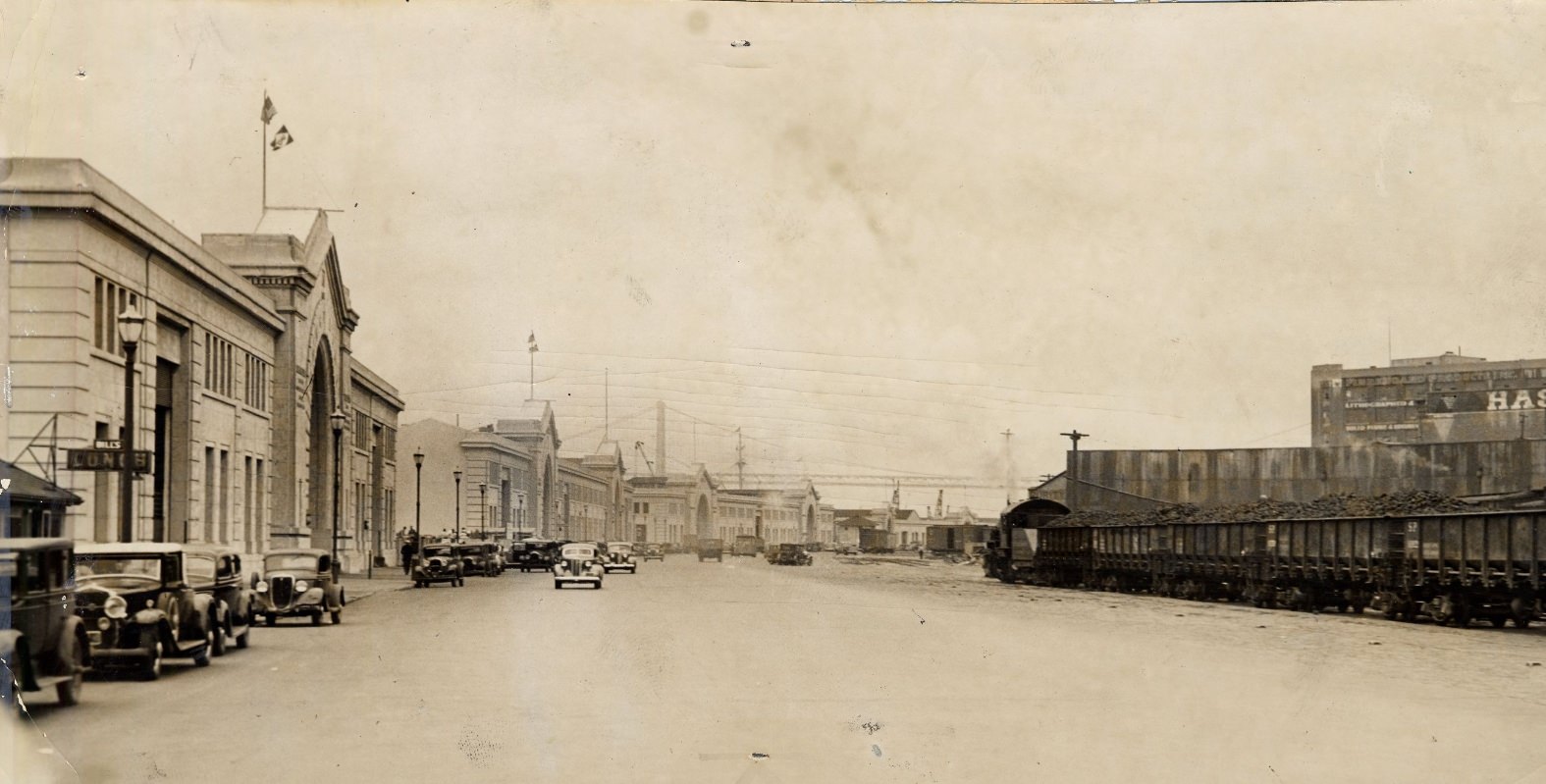 The Embarcadero is deserted during a strike by truck drivers, 1937