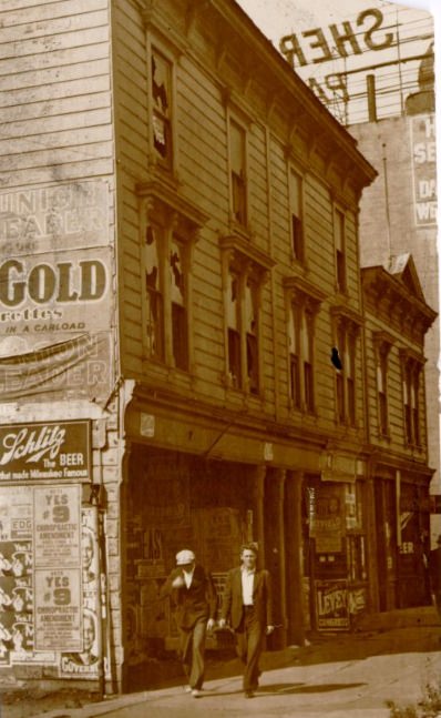 Sailor's boarding house on the waterfront, 1934