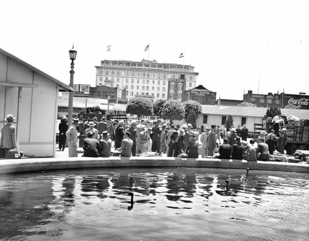 Chinese technicians preparing to return to China in the Civic Center, 1946