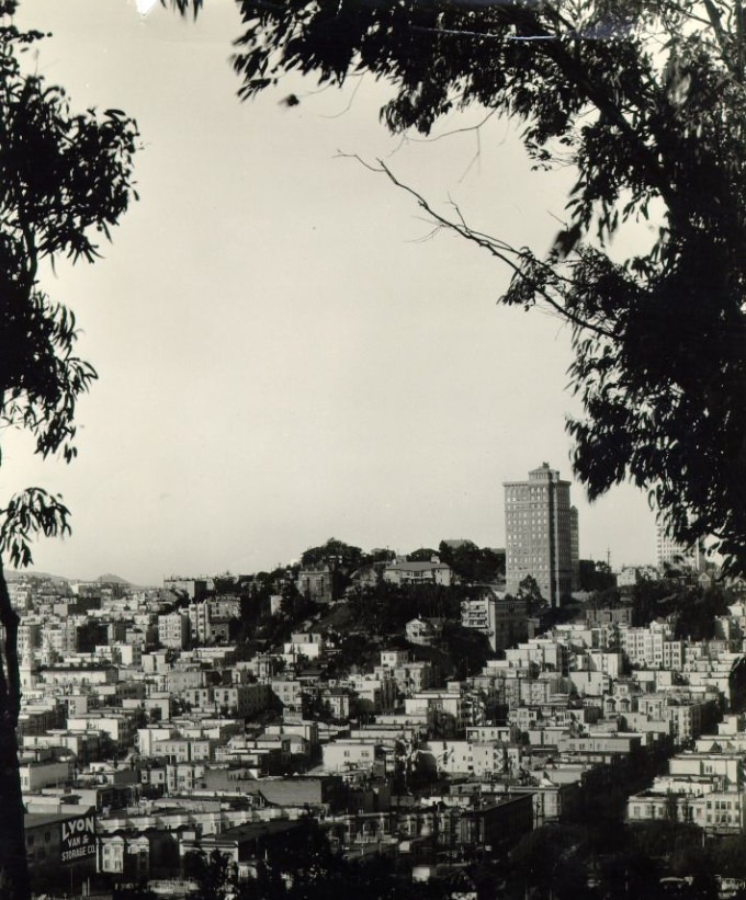 Russian Hill, 1945