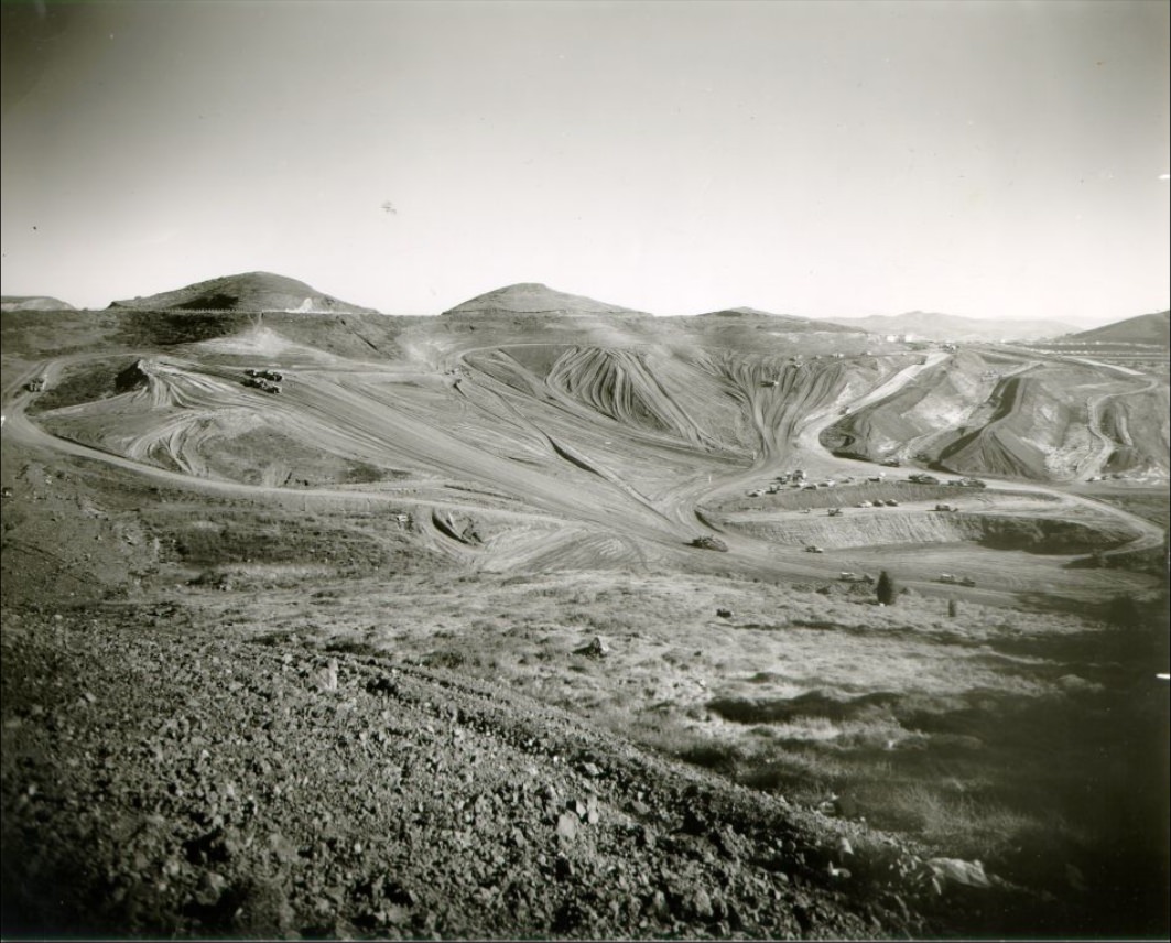 Construction site on Twin Peaks, 1954.