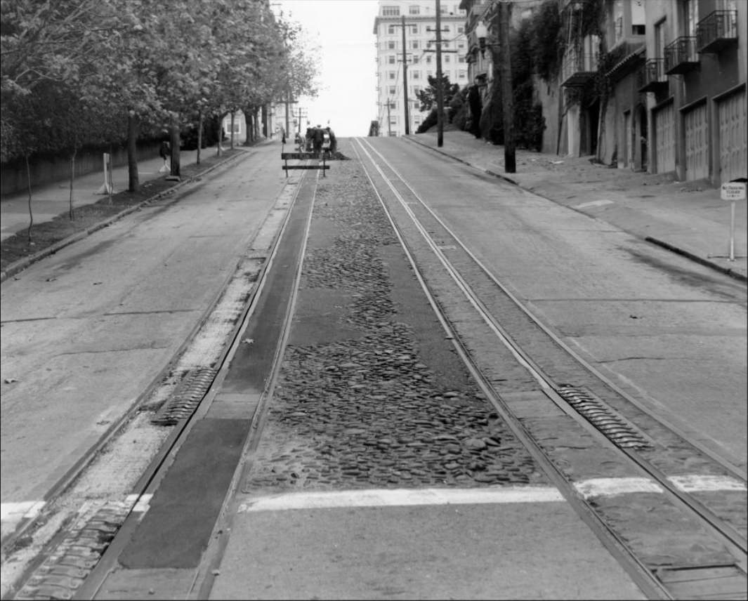 View south on Hyde Street at Chestnut, 1955.