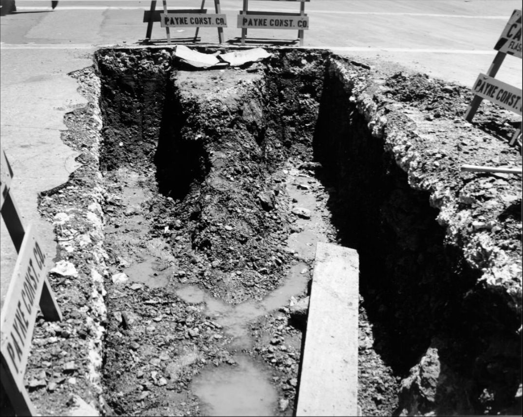 Trench at Mason and California streets, 1957.