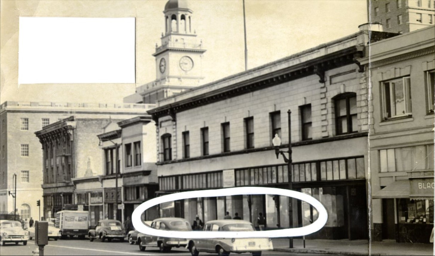 400 block of Kearny Street between Pine and California, 1957.