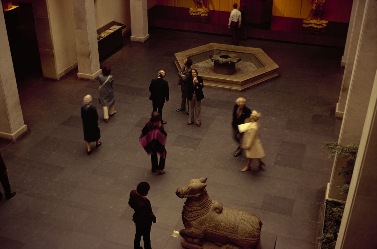 Adrian Gruhn Court inside the Asian Art Museum, 1975.