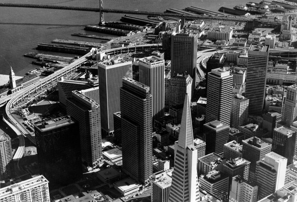 Aerial view of downtown San Francisco, 1975.