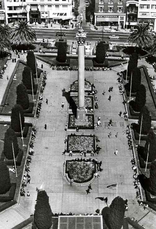 Aerial view of Union Square, between 1970 and 1979.