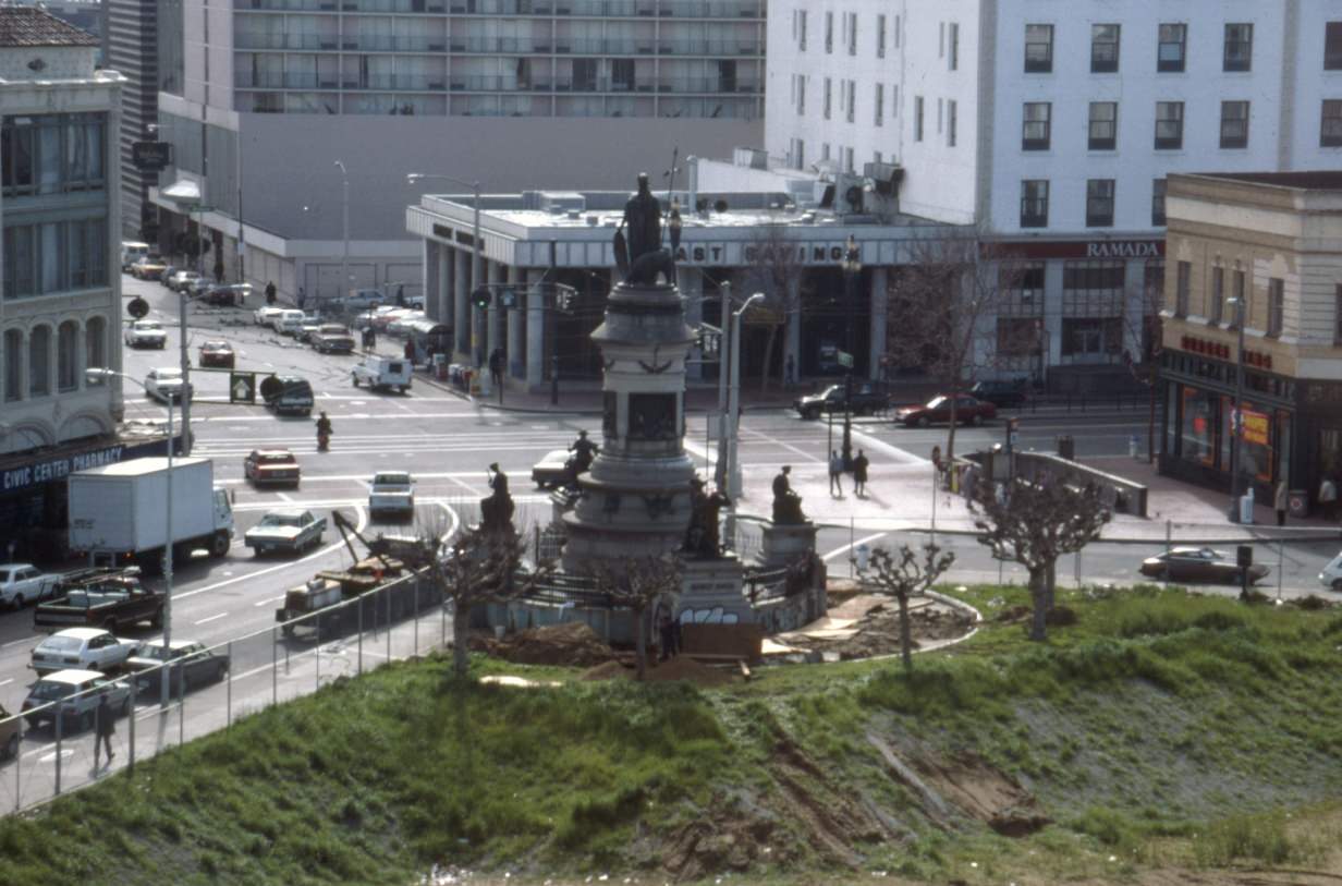 Pioneer Monument at Hyde Street and Grove Street, 1993.