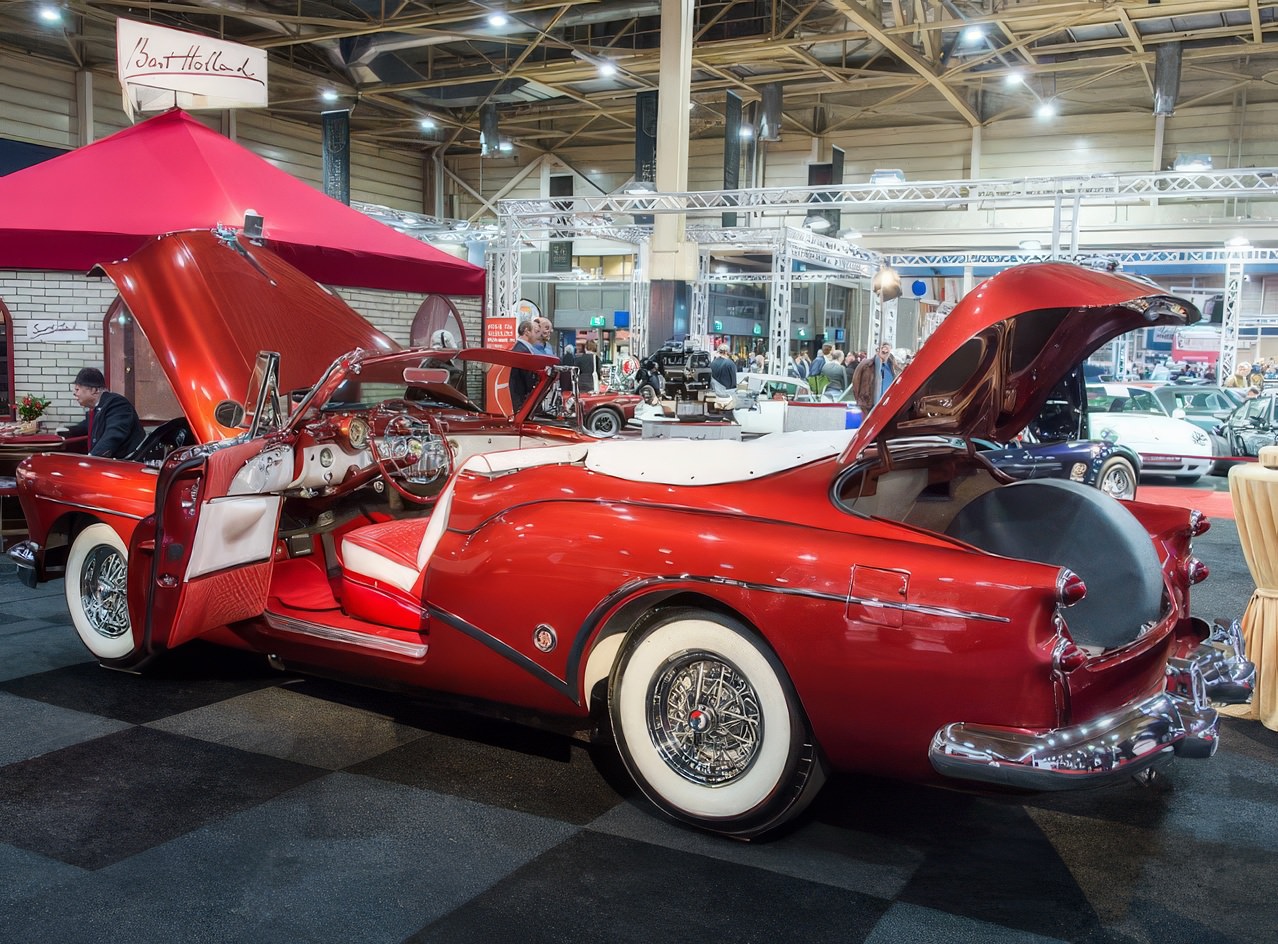 The 1953 Buick Skylark Convertible: A Deep Dive into Its Design, Performance, and Legacy