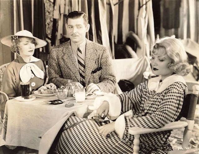 Clark Gable and Constance Bennett of During the Filming of After Office Hours (1935)