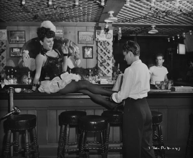 The Unforgettable Performance of Ann Dvorak in The Long Night 1947 through Vivid Photos and Scenes