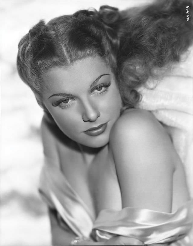 Beautiful Photos of Ann Sheridan in the 1938 Film Angels with Dirty Faces