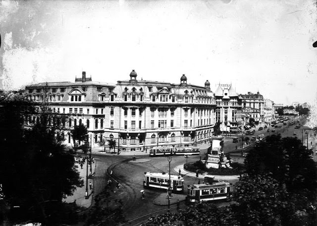 Brătianu Monument in the University Square, 1920s