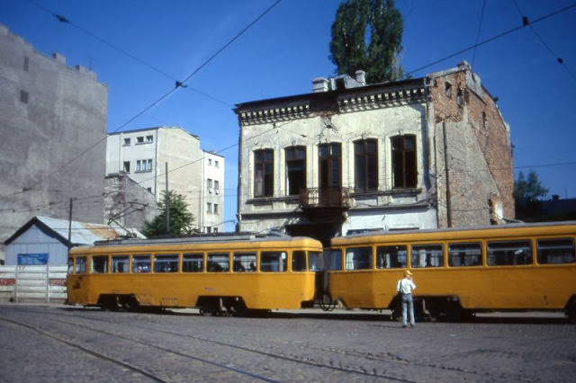 The EP/V3A bogie car in Bucharest, 1990s
