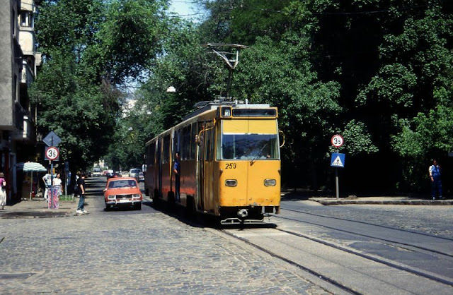 V3A-93 tram on route 32 in Bucharest, 1990s